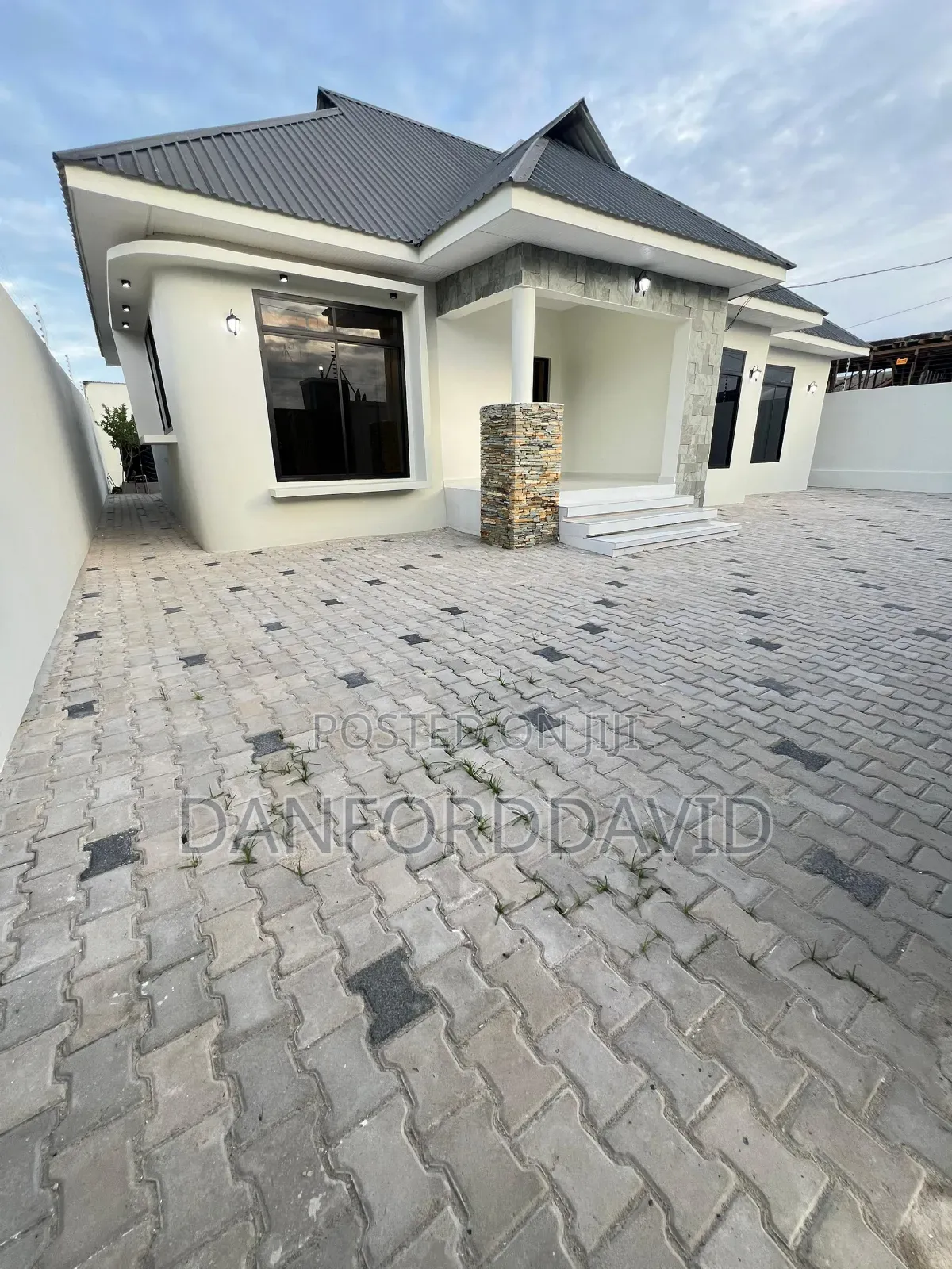 3bdrm House in Kahwa Real Estste, Mbweni for sale in Mbweni