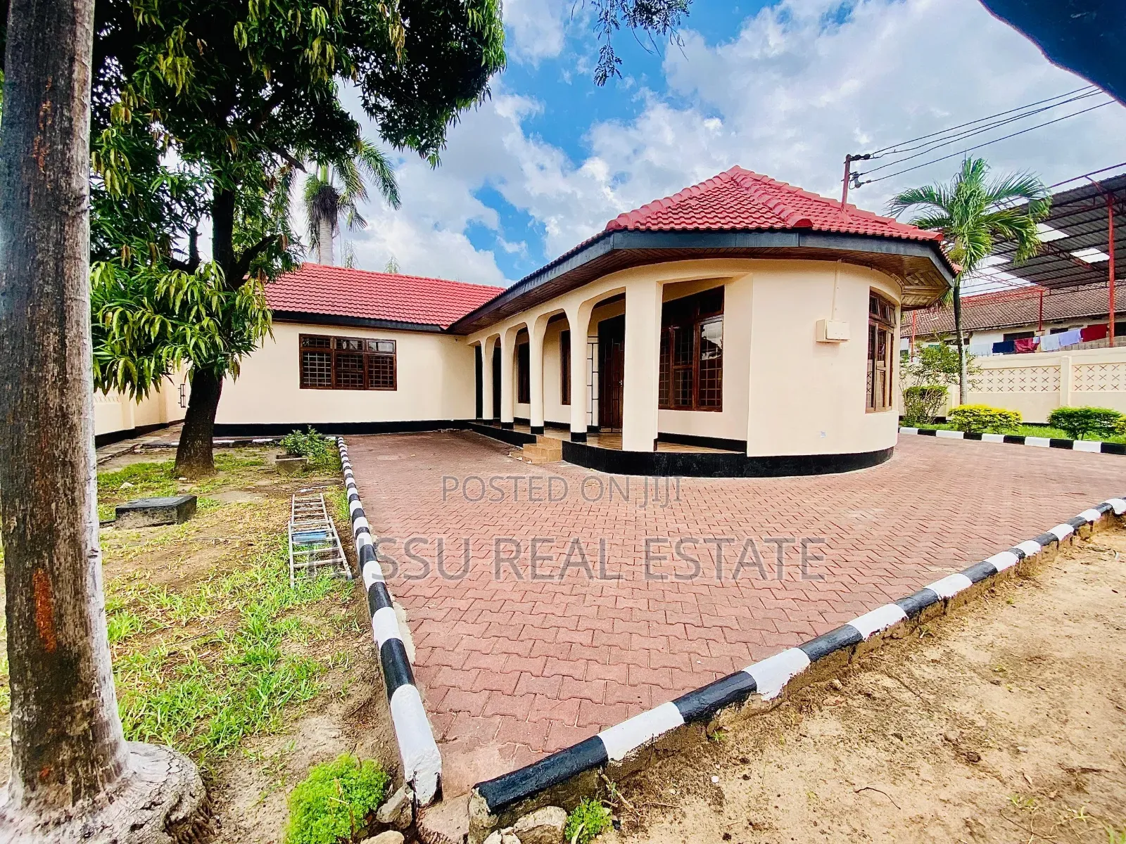 3bdrm House in Kijitonyama/Sinza for sale in Kijitonyama