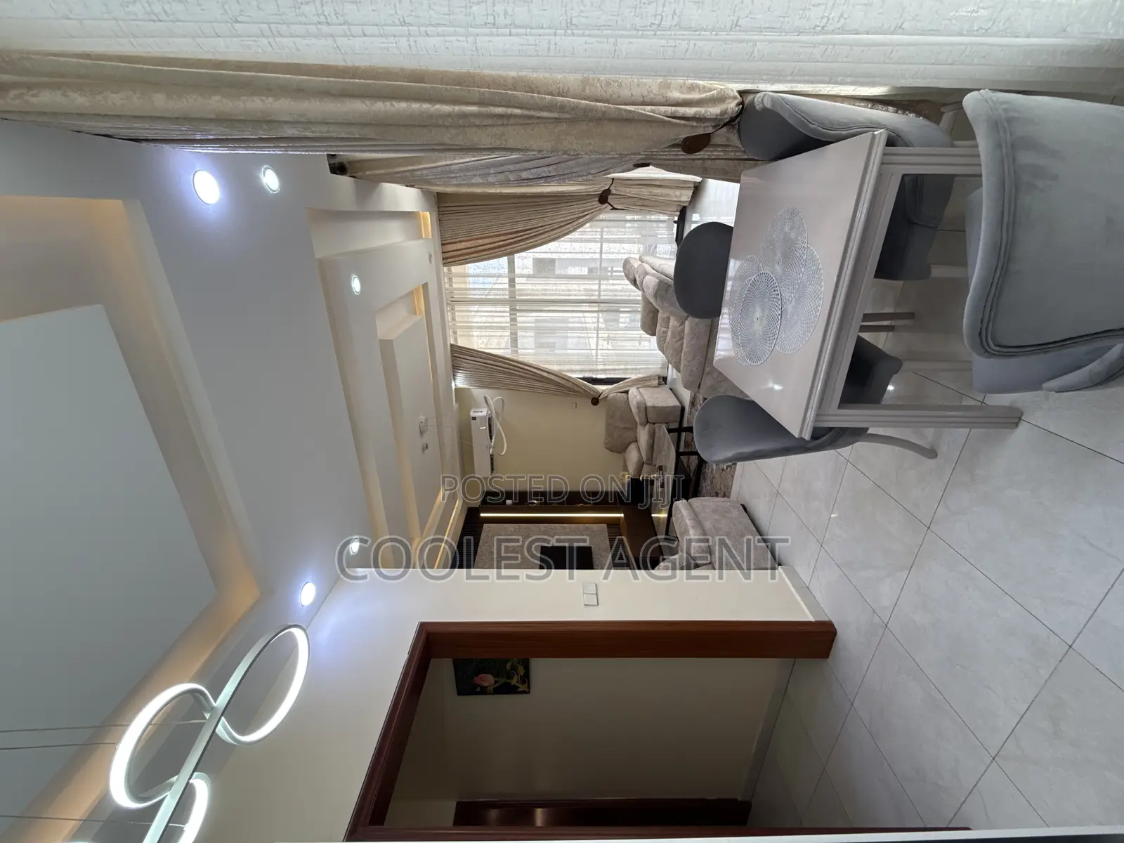 Furnished 2bdrm Apartment in Coolest Estate, Oyster Bay for rent in Oyster Bay