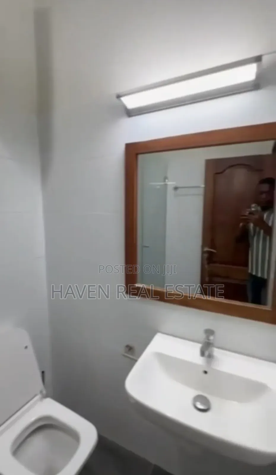 3bdrm Apartment in Upanga East for sale in Upanga East
