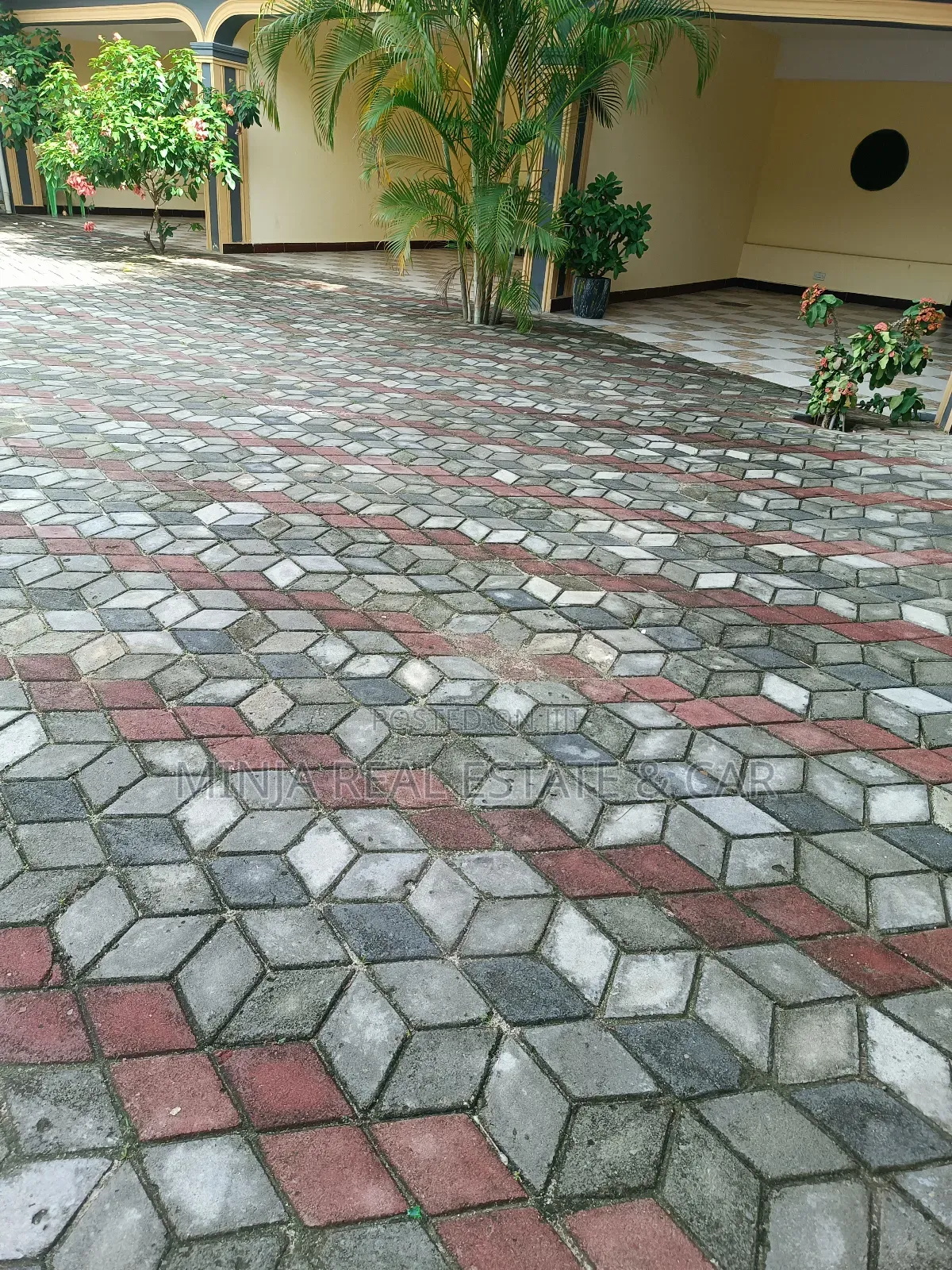 Plot for Sale or Joint Venture in Masaki Bakhressa Area. in Masaki
