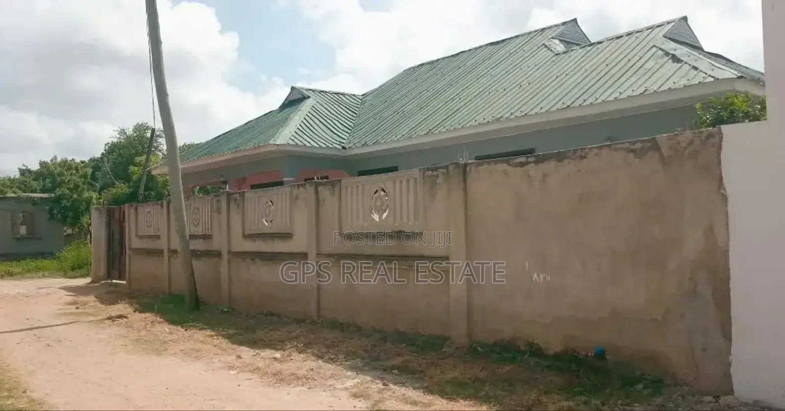 3bdrm House in Kunduchi Mtongani, Kinondoni for sale in Kinondoni