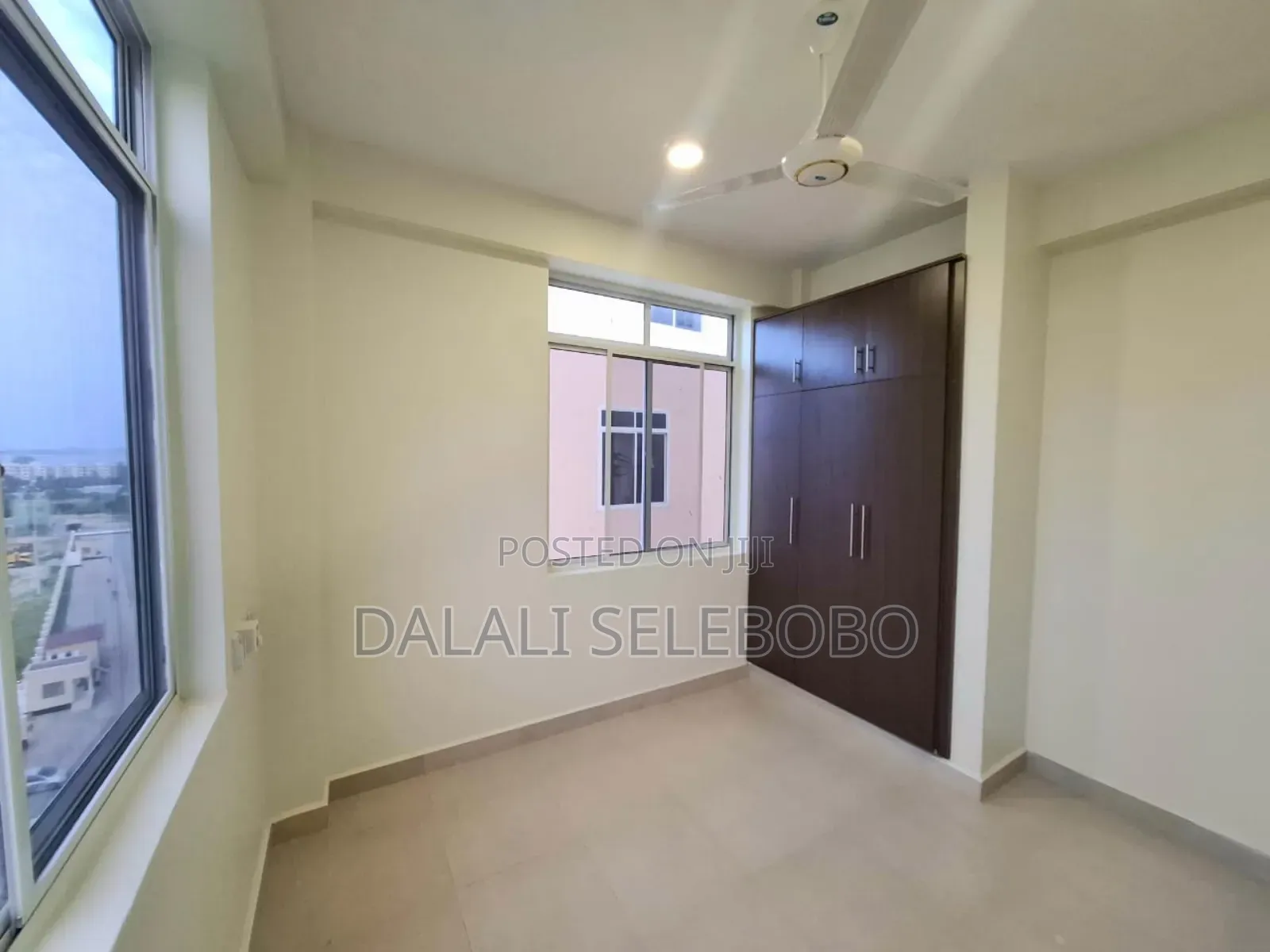 3bdrm Apartment in Kawe for sale in Kawe