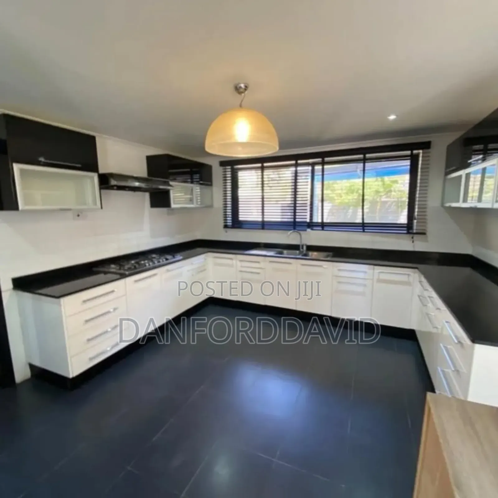 5bdrm House in Kahwa Real Estate, Masaki for sale in Masaki