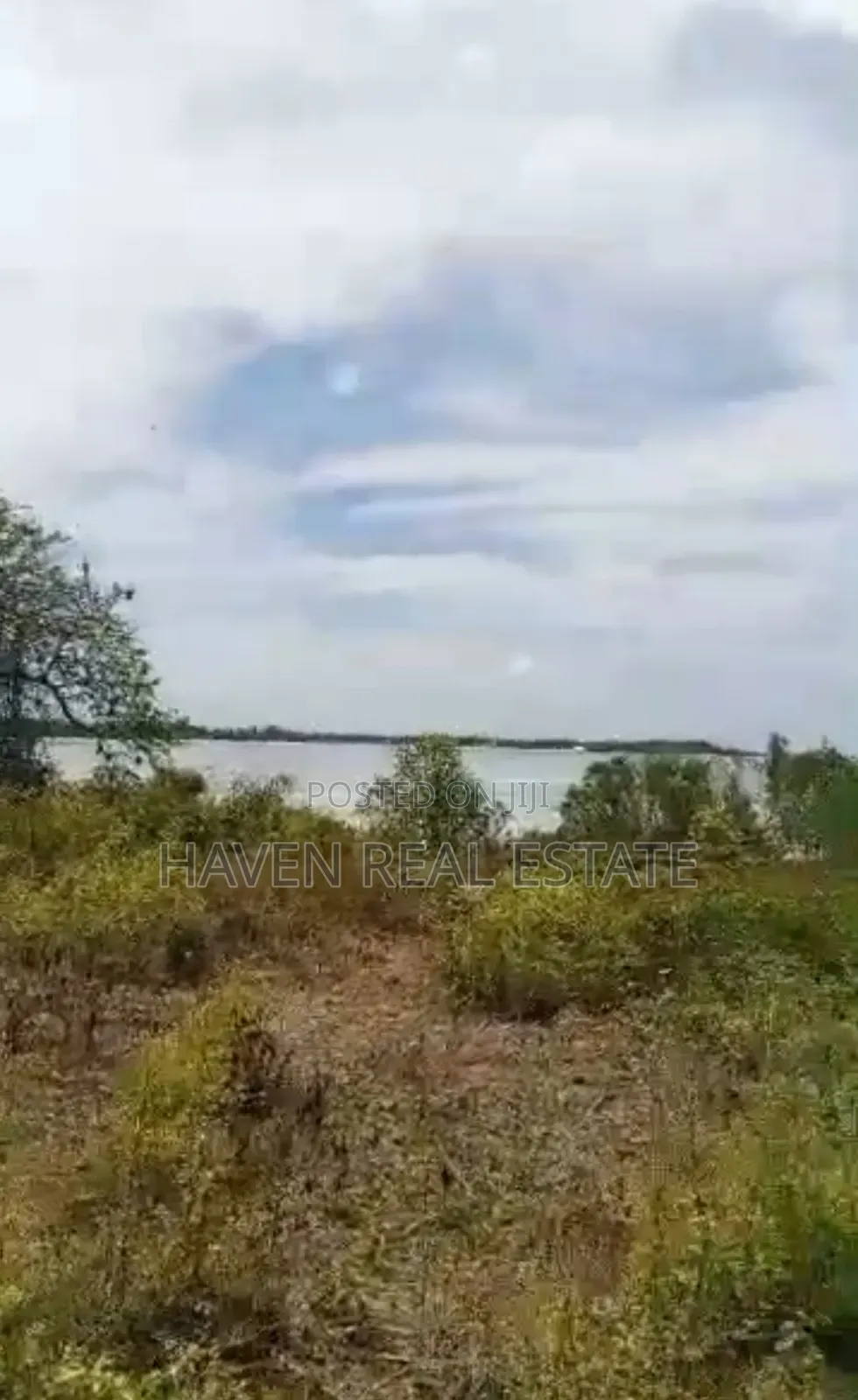 Beach Plot for Sale at Zanzibar Pongwe in Kati