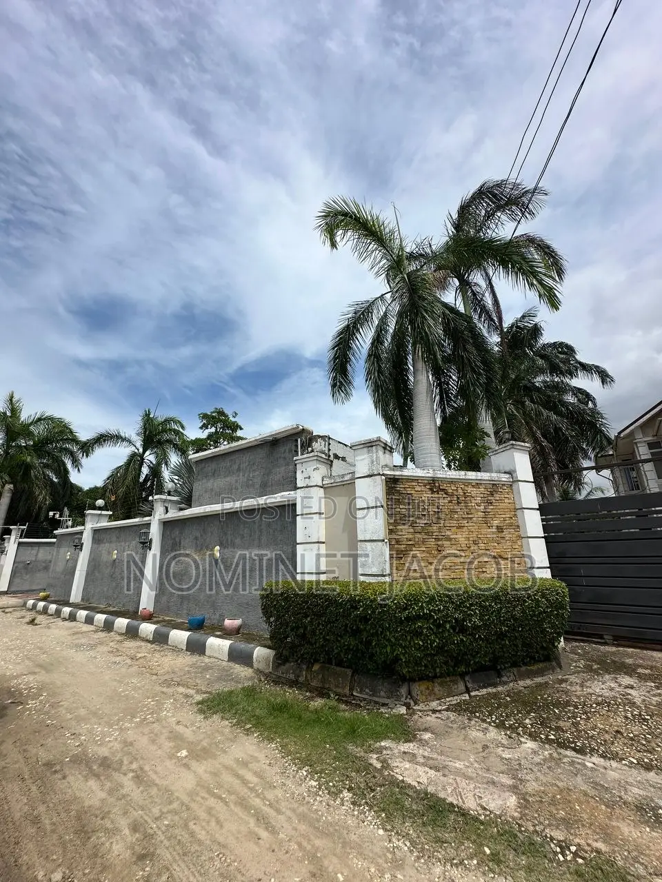 4bdrm House in Bahari Beach Bajeti, Kunduchi for sale in Kunduchi