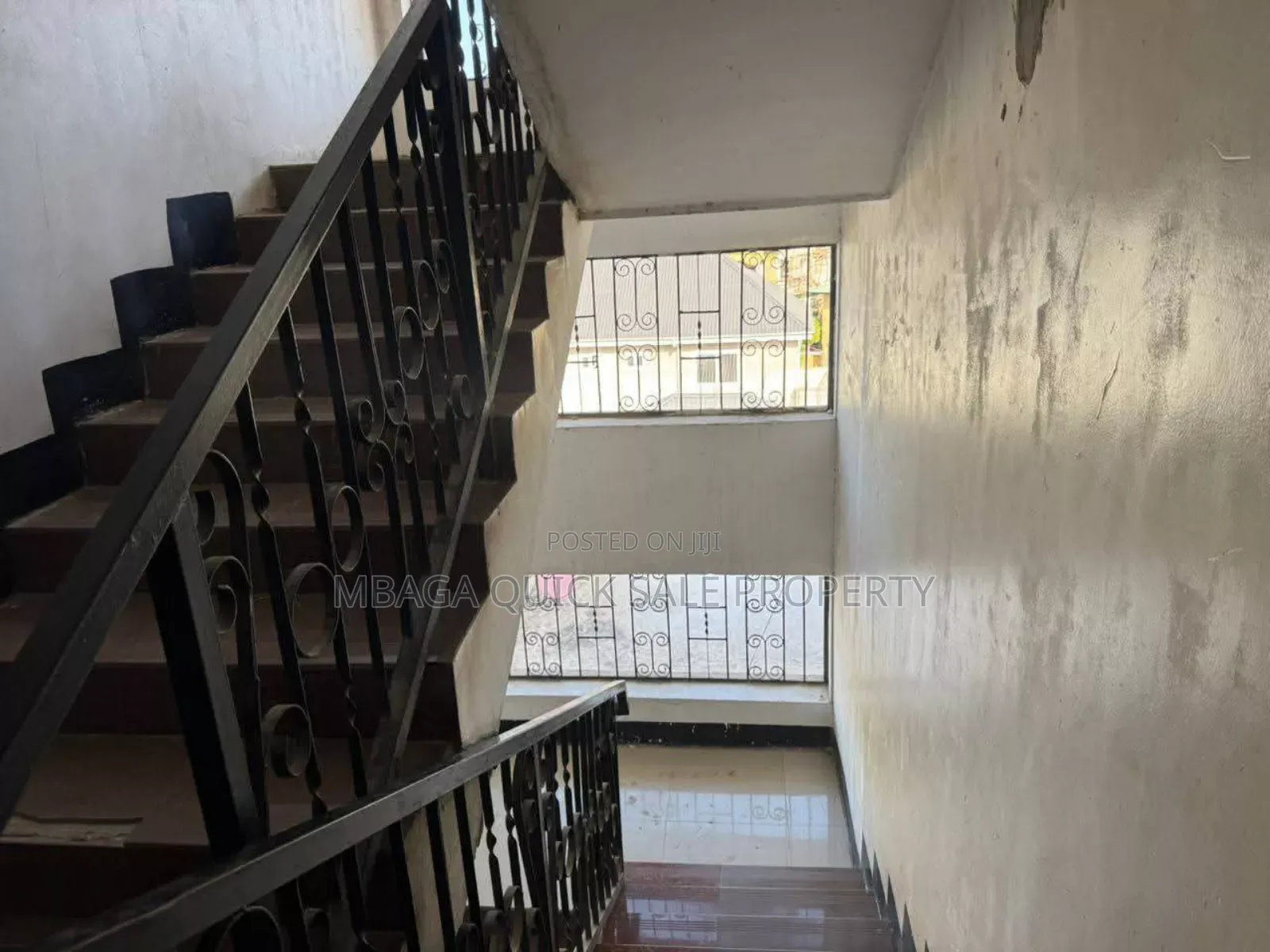 3bdrm Apartment in Msasani for sale in Msasani