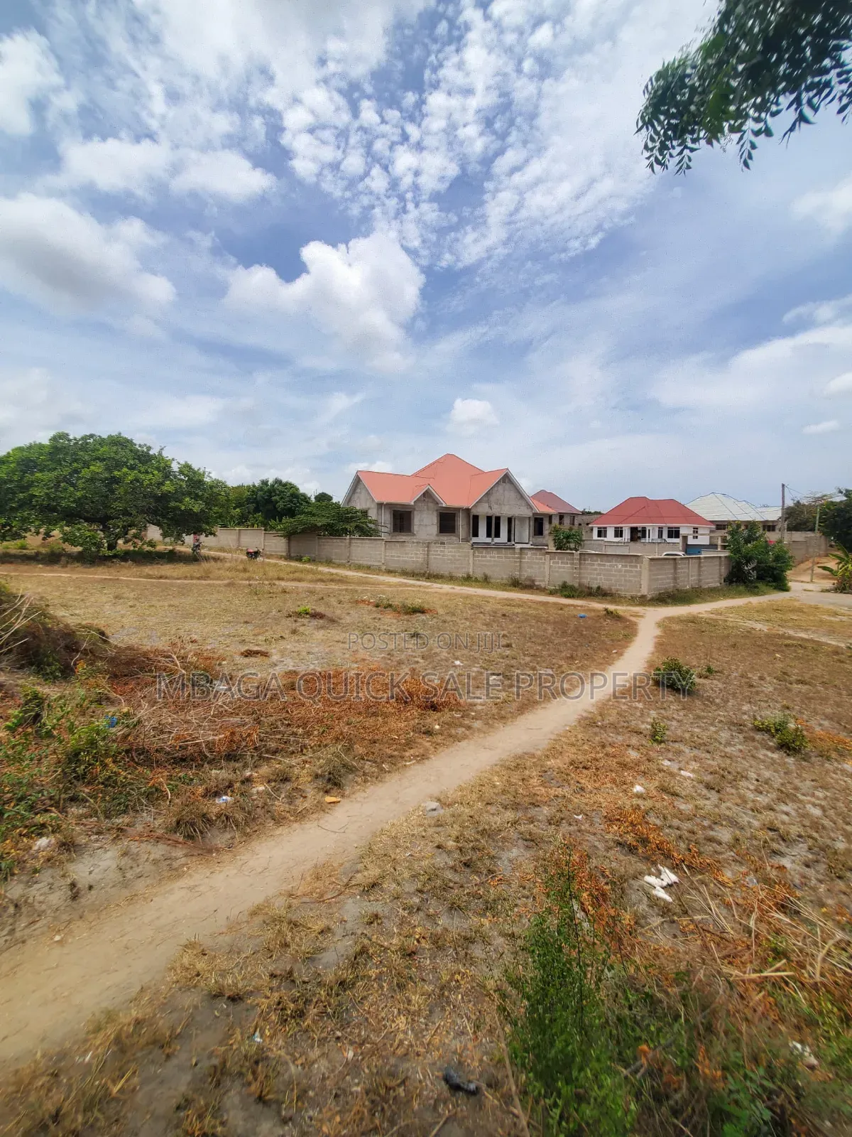 Plot for Sale Area SQM 2000 for Sale at Madale Msigani in Goba