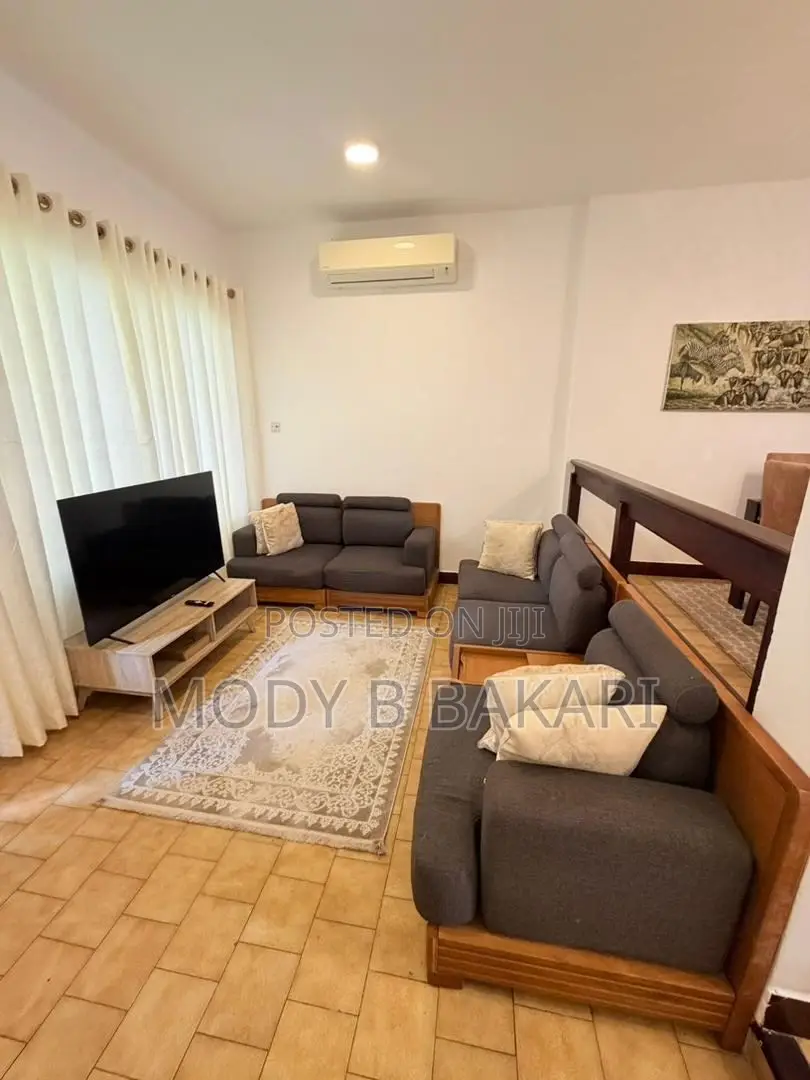 Furnished 4bdrm Villa in Oyster Bay for rent in Oyster Bay