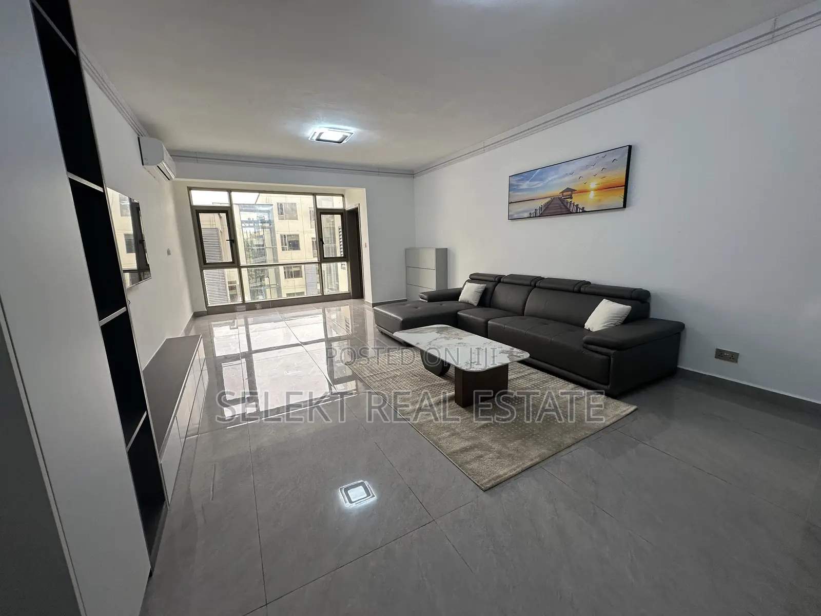 Furnished 3bdrm Apartment in Oyster Bay for sale in Oyster Bay