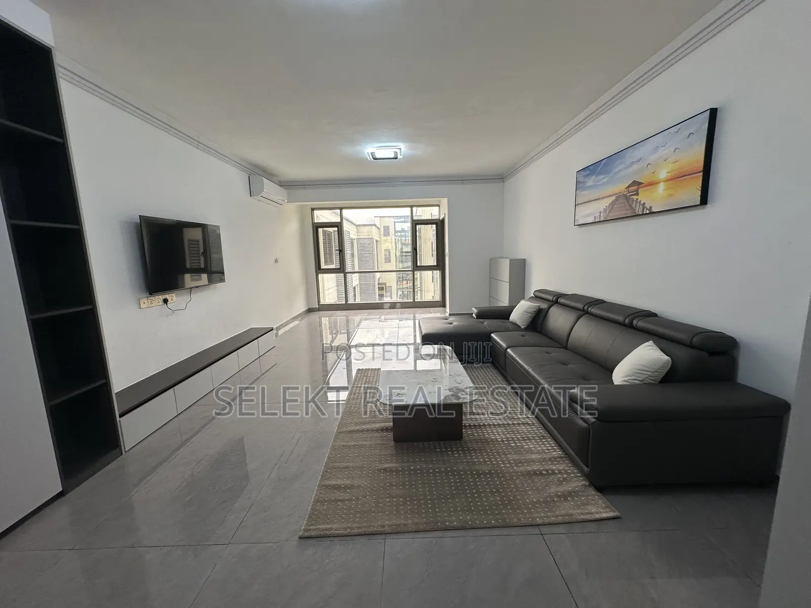 Furnished 3bdrm Apartment in Oyster Bay for sale in Oyster Bay
