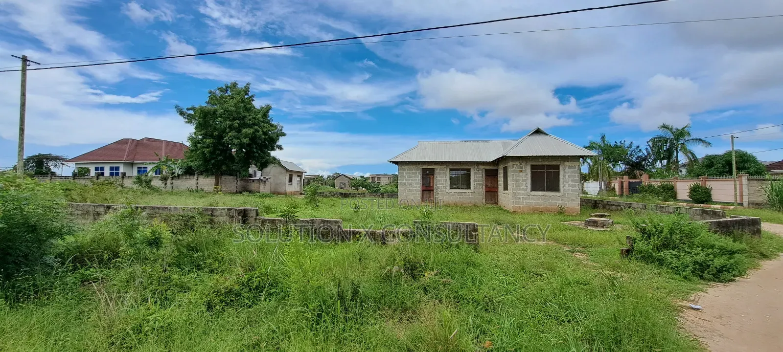 Kiwanja Cha Corner Kinauzwa Mbweni Mpiji in Mbweni
