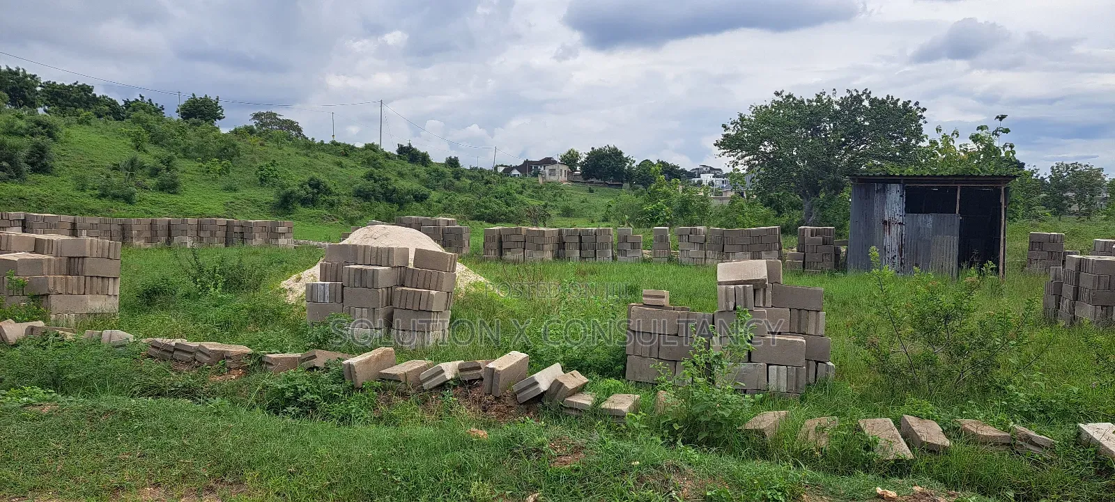 Kiwanja Kinauzwa Mbweni Mpiji in Mbweni