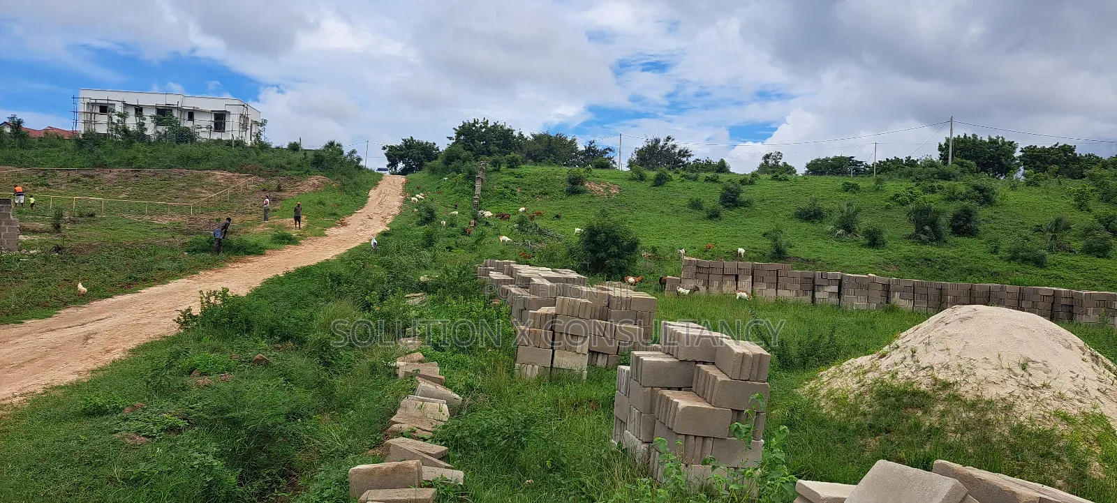 Kiwanja Kinauzwa Mbweni Mpiji in Mbweni