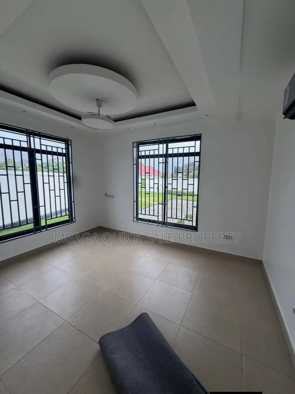 10bdrm House in Mikocheni for rent in Mikocheni