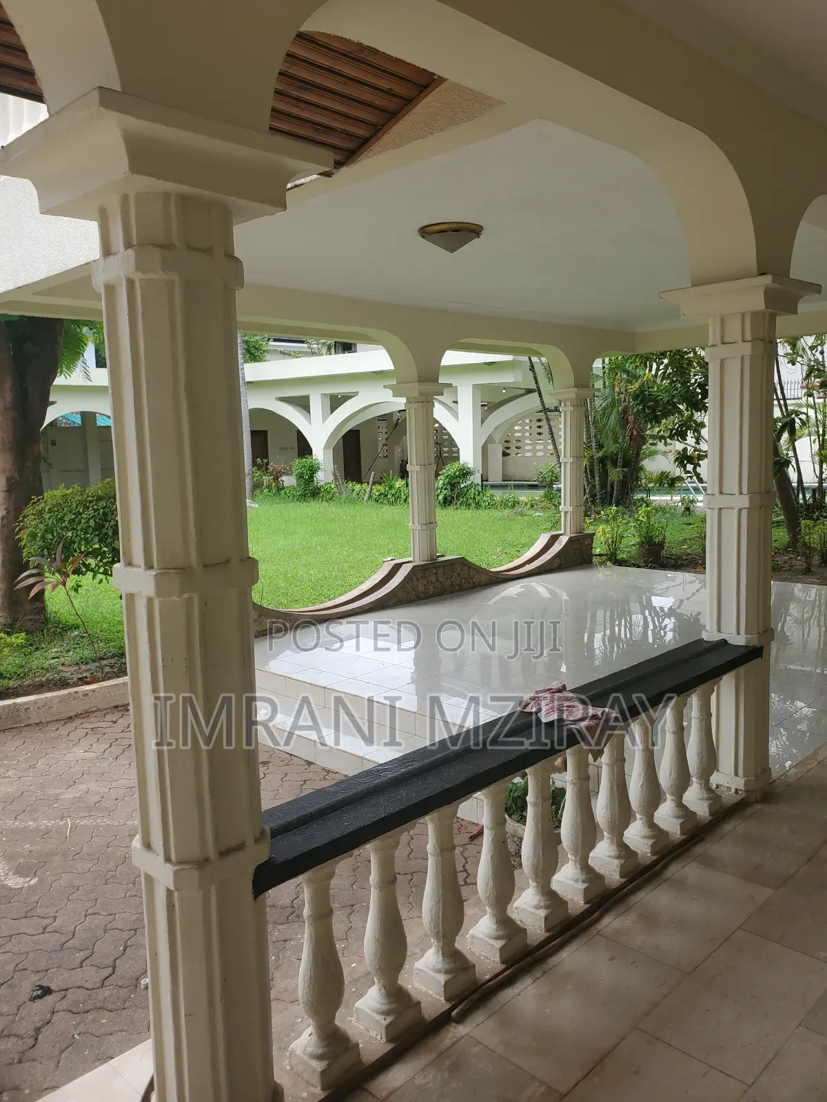 5bdrm Bungalow in Oyster Bay for rent in Oyster Bay