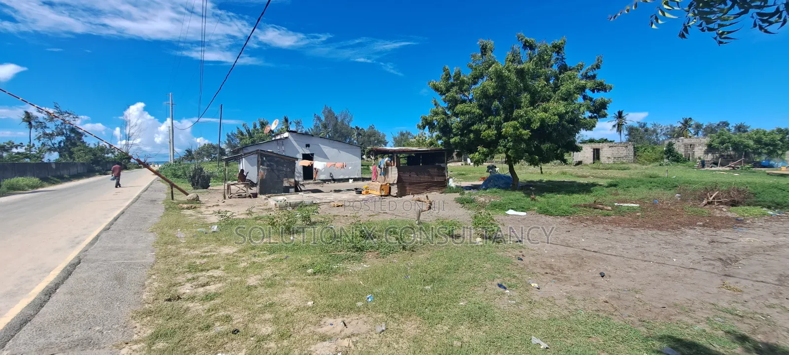 Kiwanja Kinauzwa Kipo Karibu Beach Ununio in Kunduchi