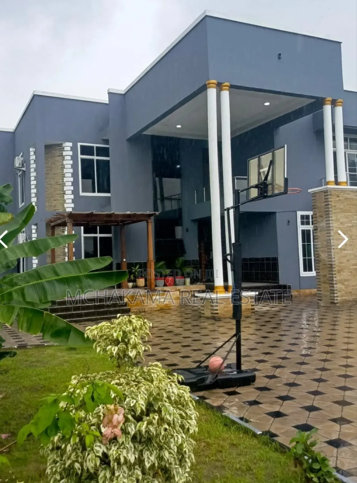 Furnished 5bdrm Block of Flats in Mchakama Real Estate, Kiromo for sale in Kiromo
