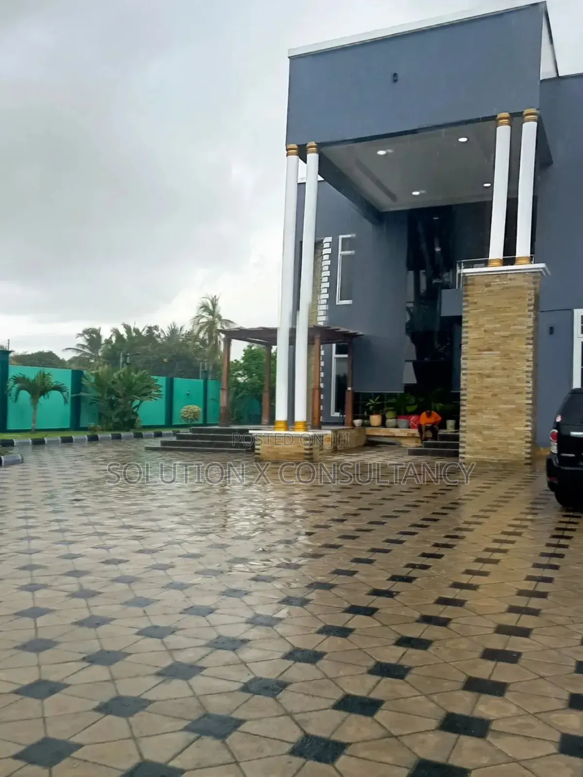Furnished 4bdrm House in Kiromo for sale in Kiromo