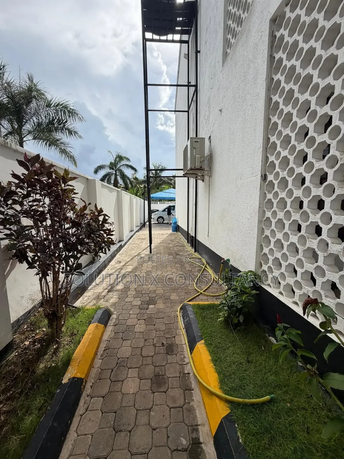 Furnished 4bdrm Villa in Masaki for rent in Masaki
