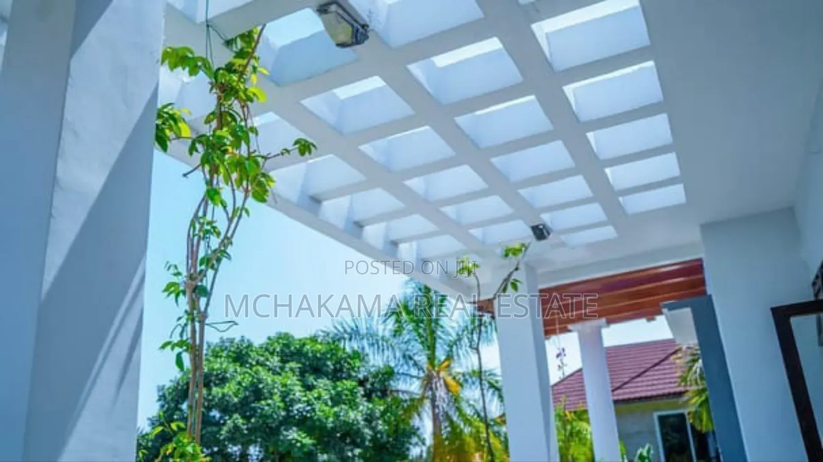 5bdrm Block of Flats in Mchakama Real Estate, Mbweni for sale in Mbweni