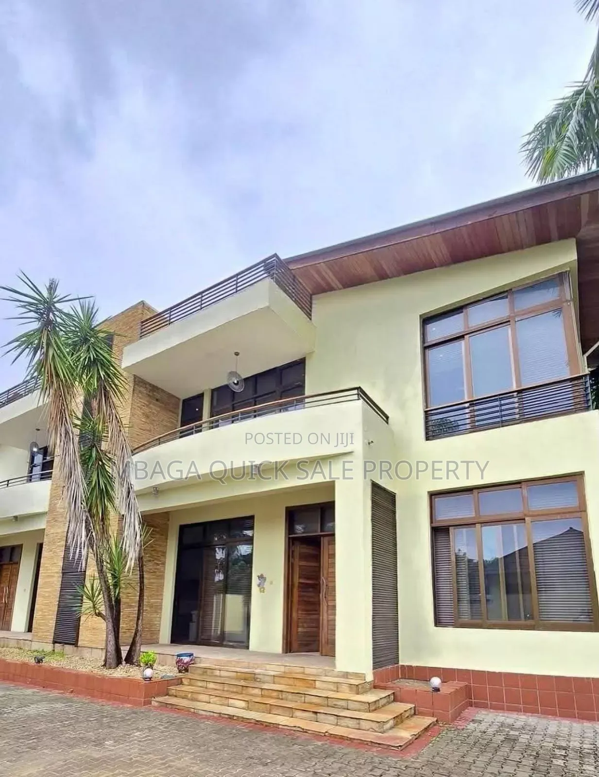 Furnished 8bdrm House in Mikocheni for rent in Mikocheni