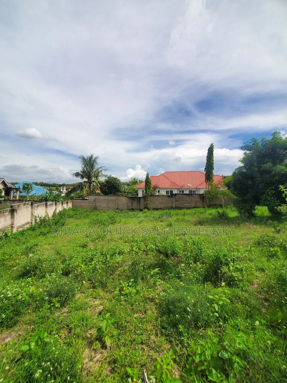 Plot Area SQM 1019 for Sale Located at Madale Atras in Goba
