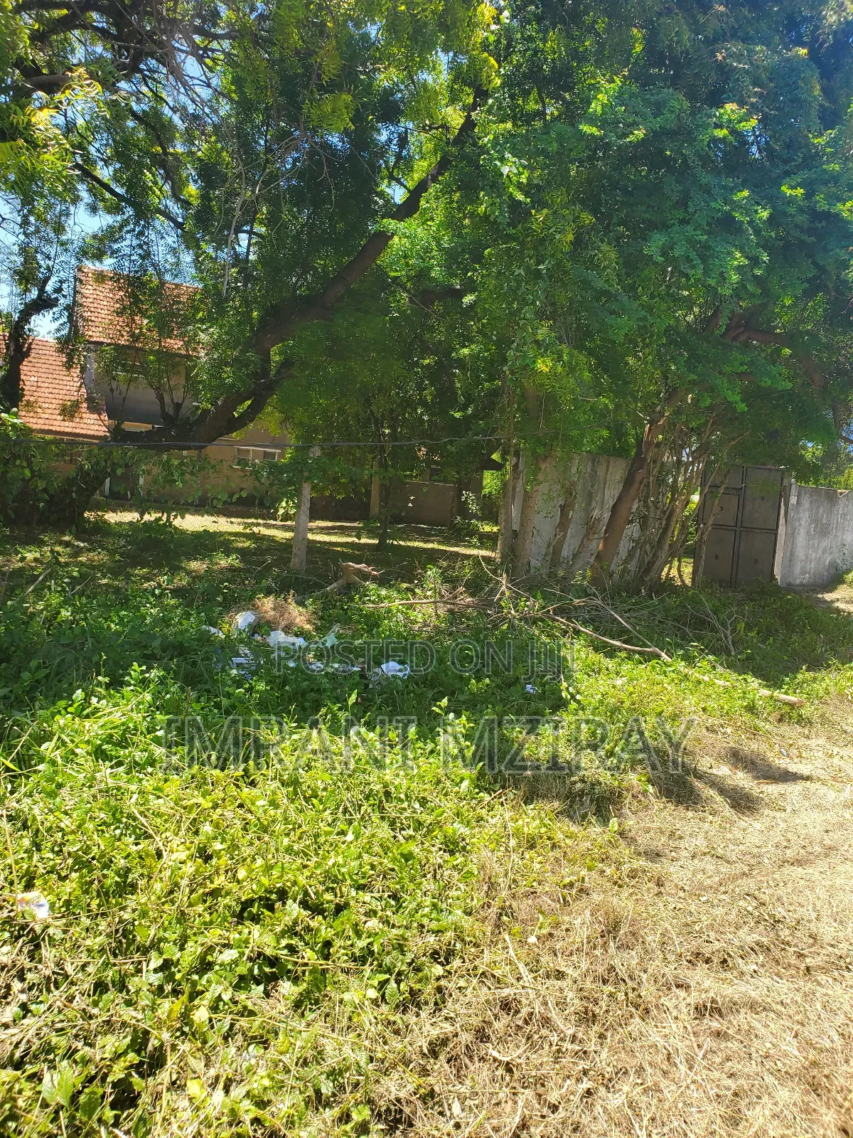 5bdrm Bungalow in Oyster Bay for sale in Oyster Bay