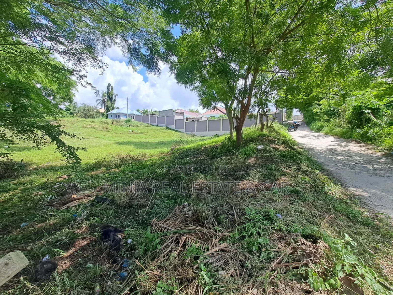 Kiwanja Kizuri Sana Kinauzwa Temboni Kimara in Kimara