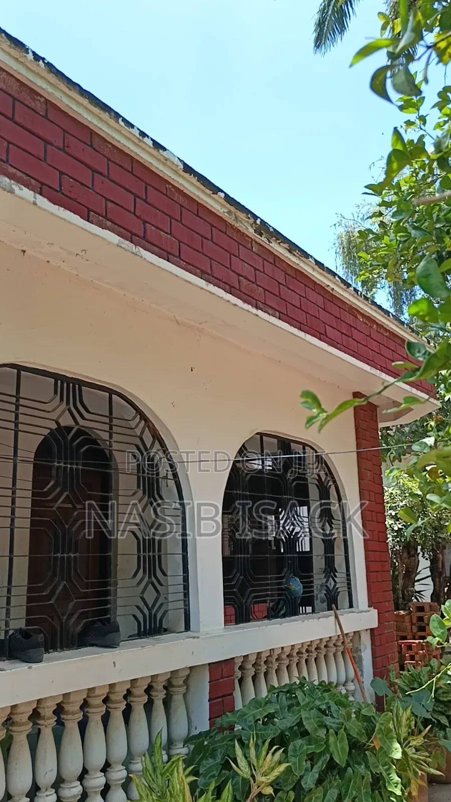 Furnished 3bdrm House in Mkolani for sale in Mkolani