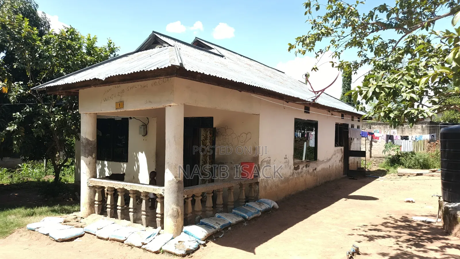 Furnished 3bdrm House in Mkolani for sale in Mkolani