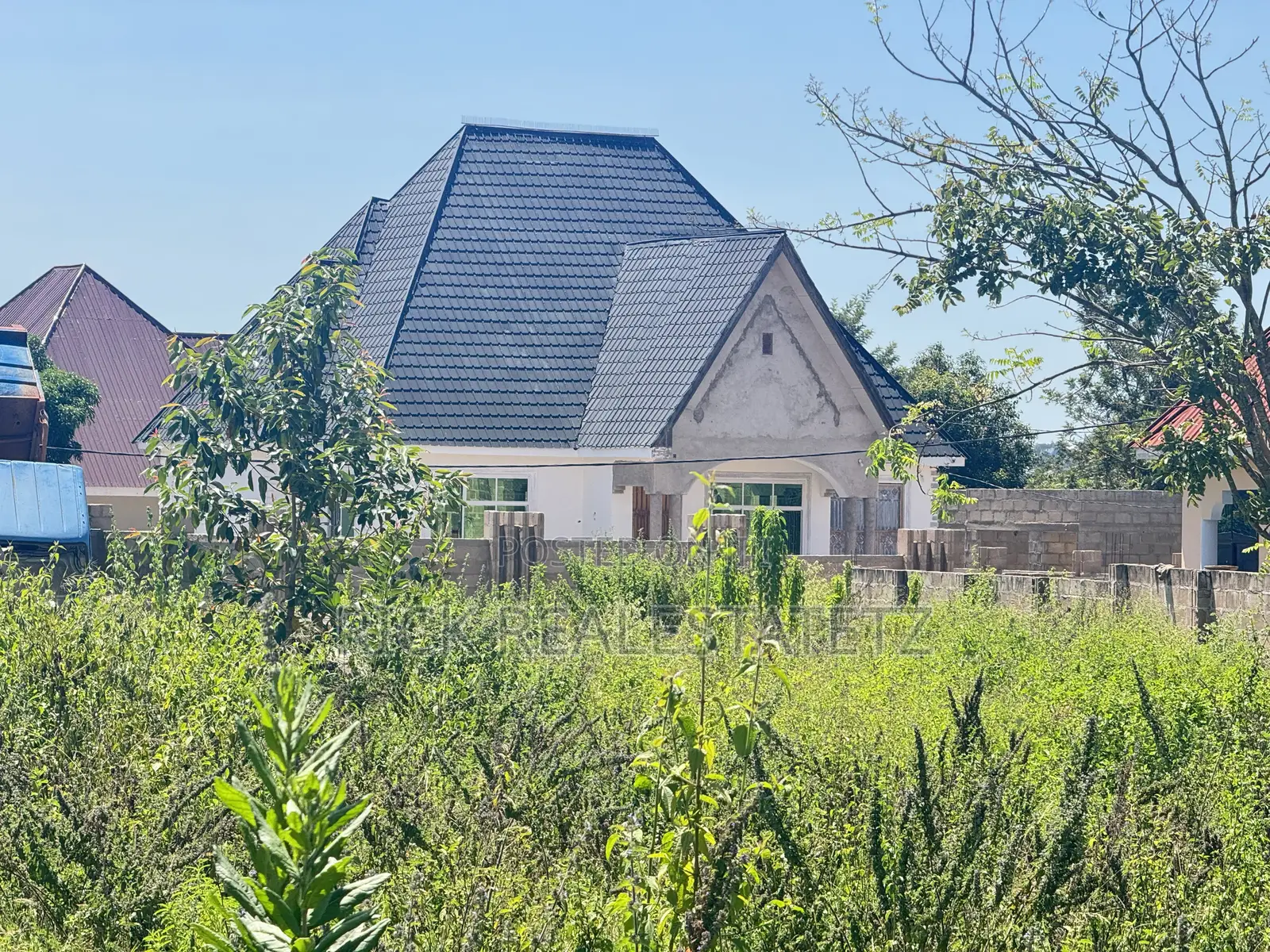 Kiwanja Kinauzwa Buhongwa in Buhongwa