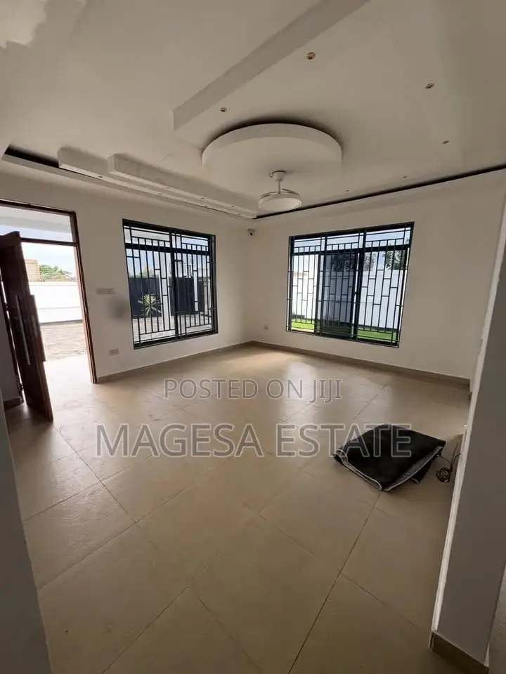 3bdrm Apartment in Magesa Estate, Bunju for rent in Bunju