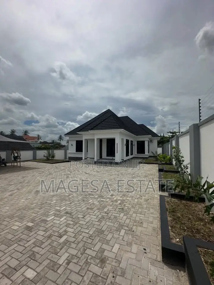 5bdrm Apartment in Goba for sale in Goba