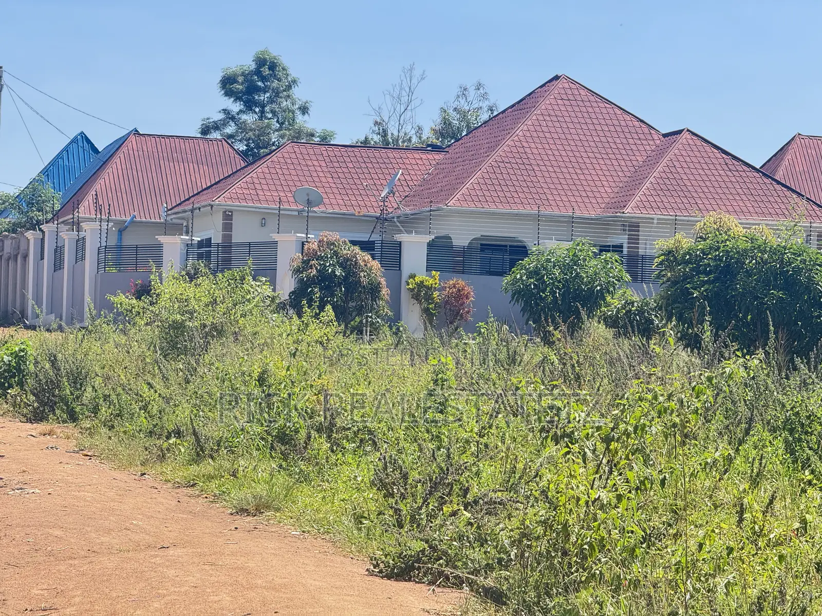 Kiwanja Kinauzwa Buhongwa in Buhongwa