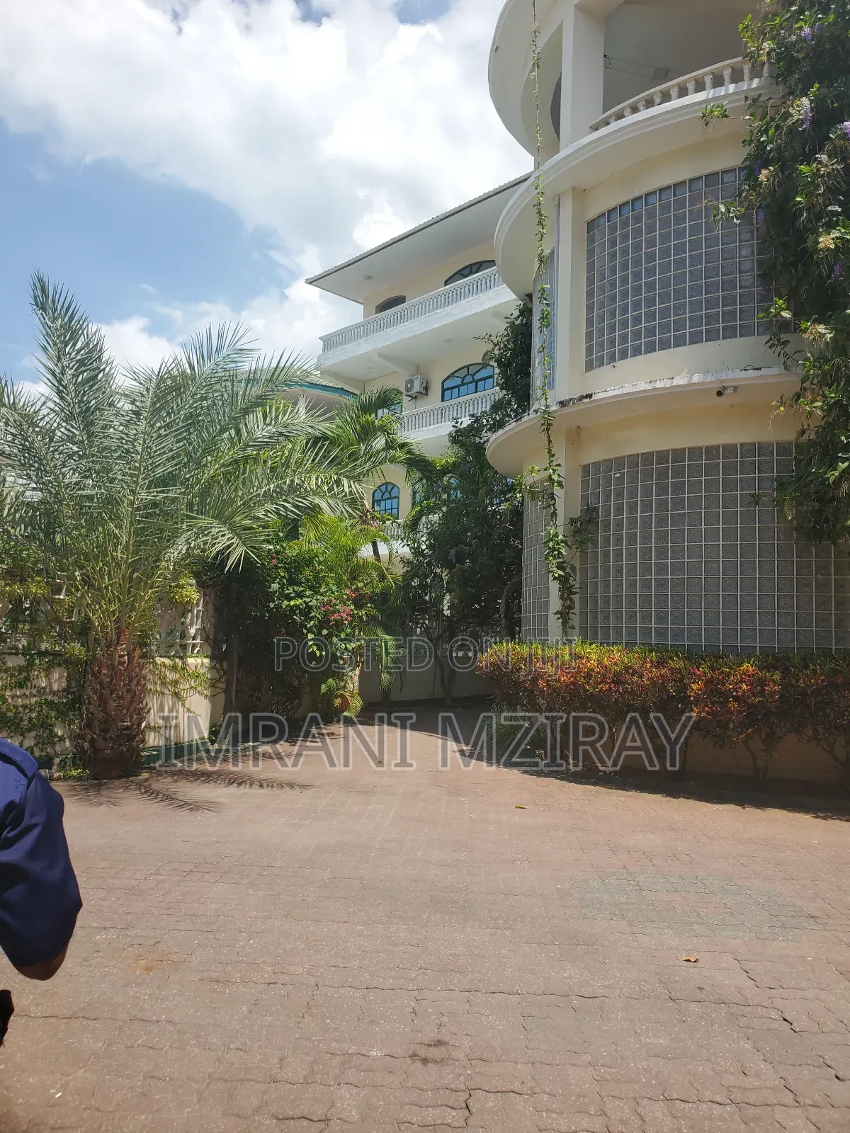 Furnished 4bdrm Bungalow in Masaki for rent in Masaki