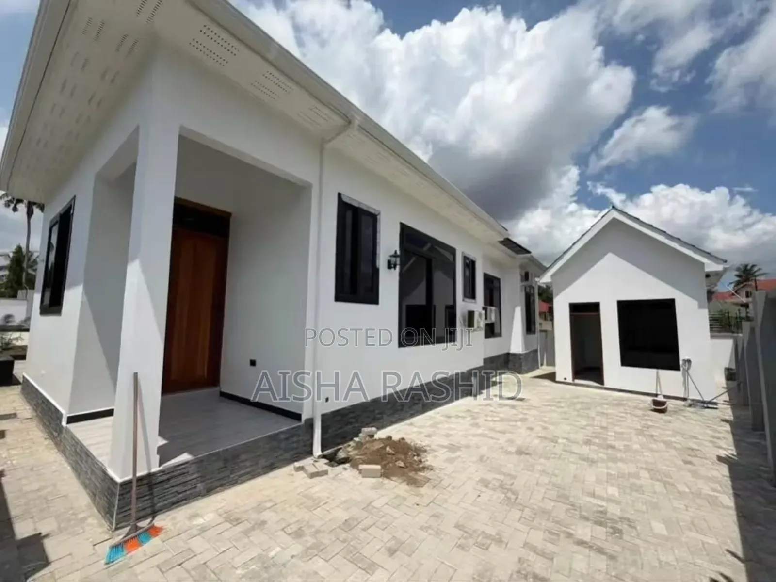 5bdrm House in Goba for sale in Goba