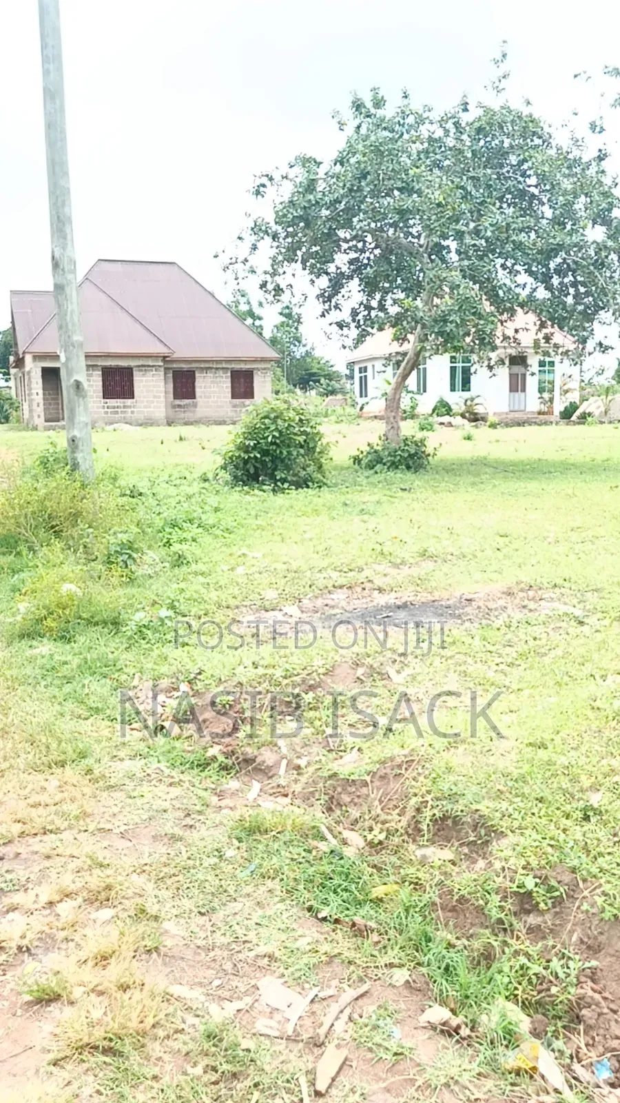 Kiwanja Kinauzwa Busweru in Buswelu