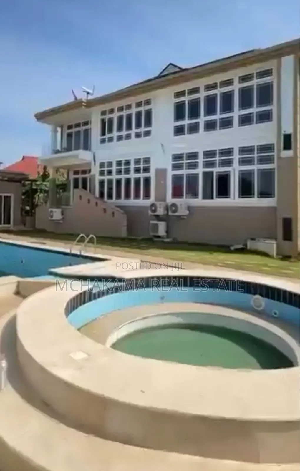 6bdrm Block of Flats in Mchakama Real Estate, Mbweni for sale in Mbweni