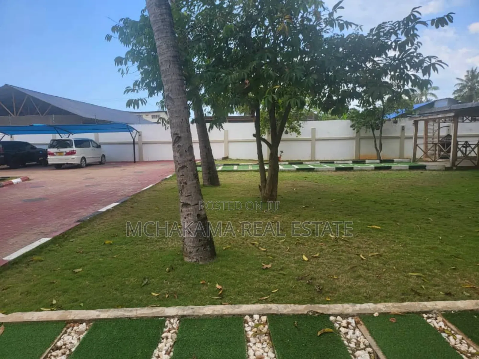 3bdrm Block of Flats in Mchakama Real , Mbezi Beach for sale in Mbezi Beach