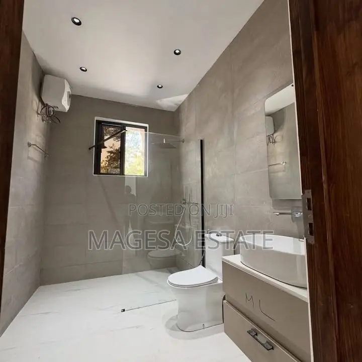 4bdrm Apartment in Salasala, Mikocheni for rent in Mikocheni