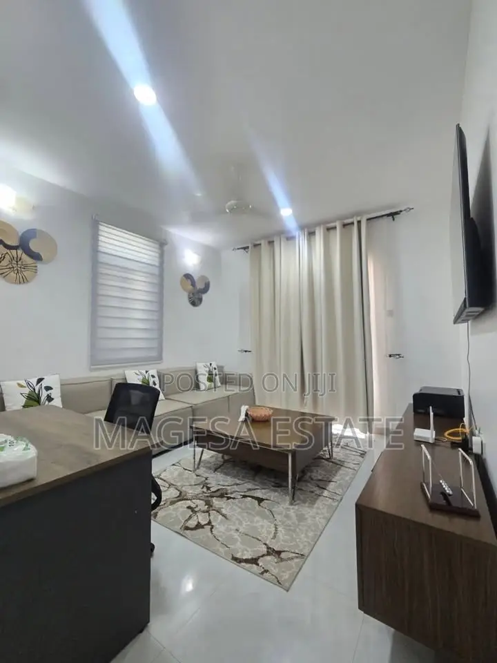 Furnished 1bdrm Apartment in Oyster Bay for rent in Oyster Bay