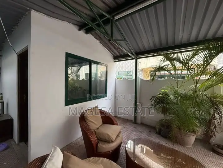 Furnished 5bdrm Apartment in Msasani for rent in Msasani