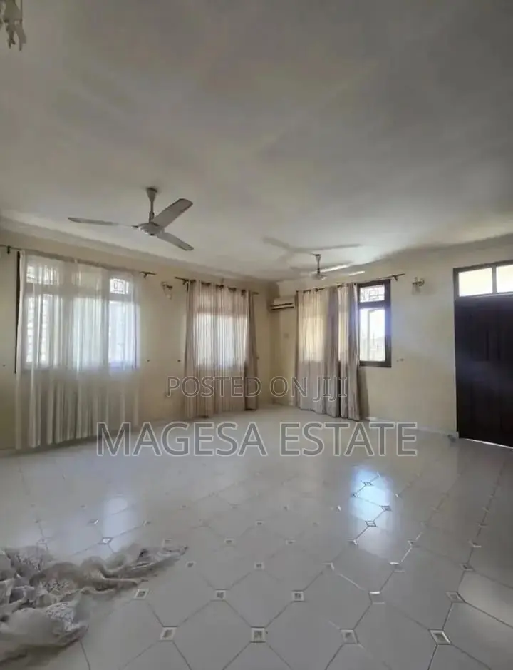 7bdrm House in Mikocheni for rent in Mikocheni