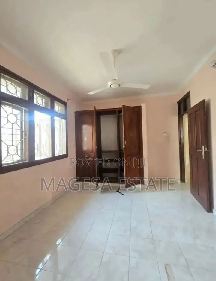 7bdrm House in Mikocheni for rent in Mikocheni