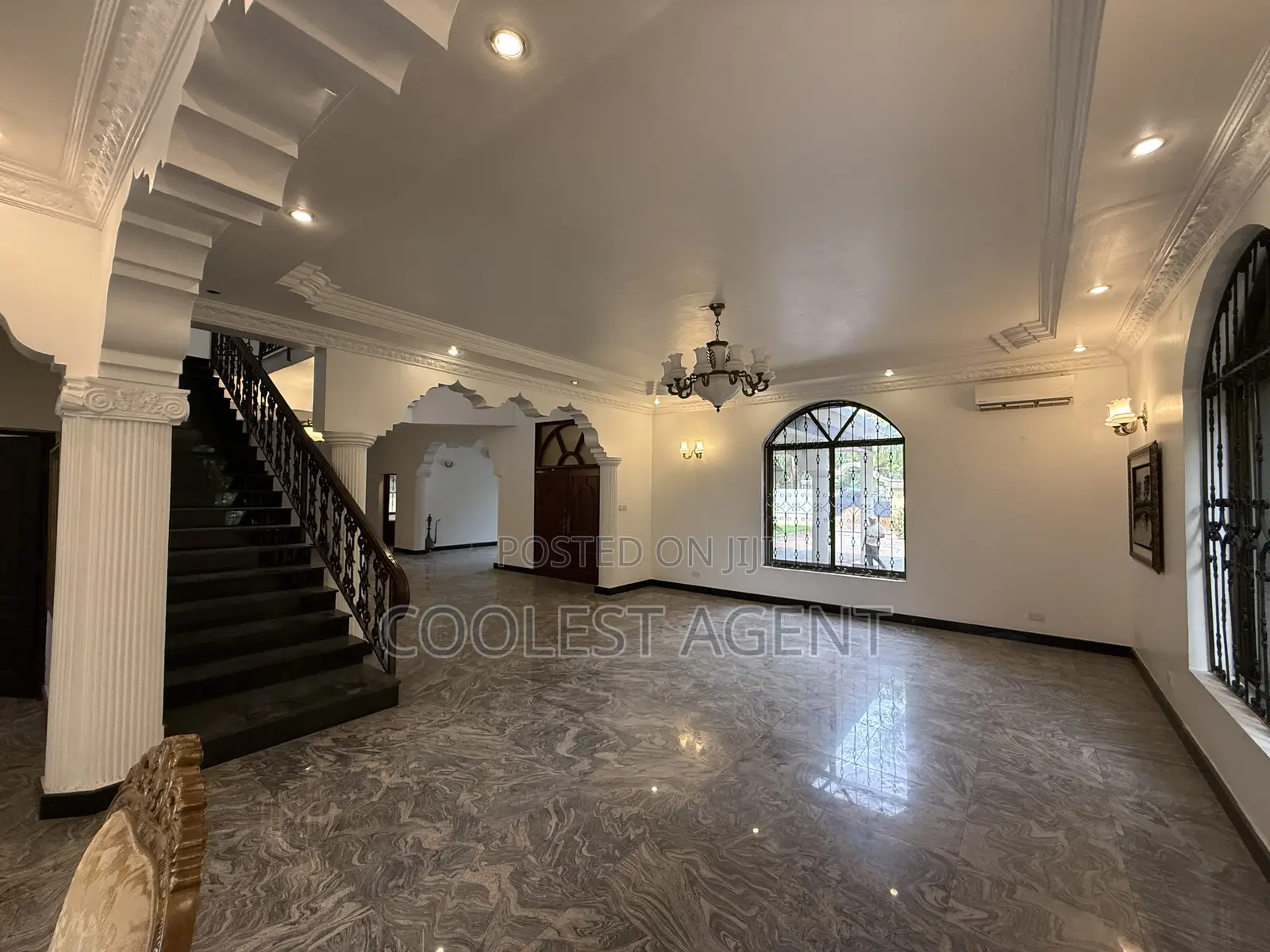 5bdrm Mansion in Coolest Estate, Masaki for rent in Masaki