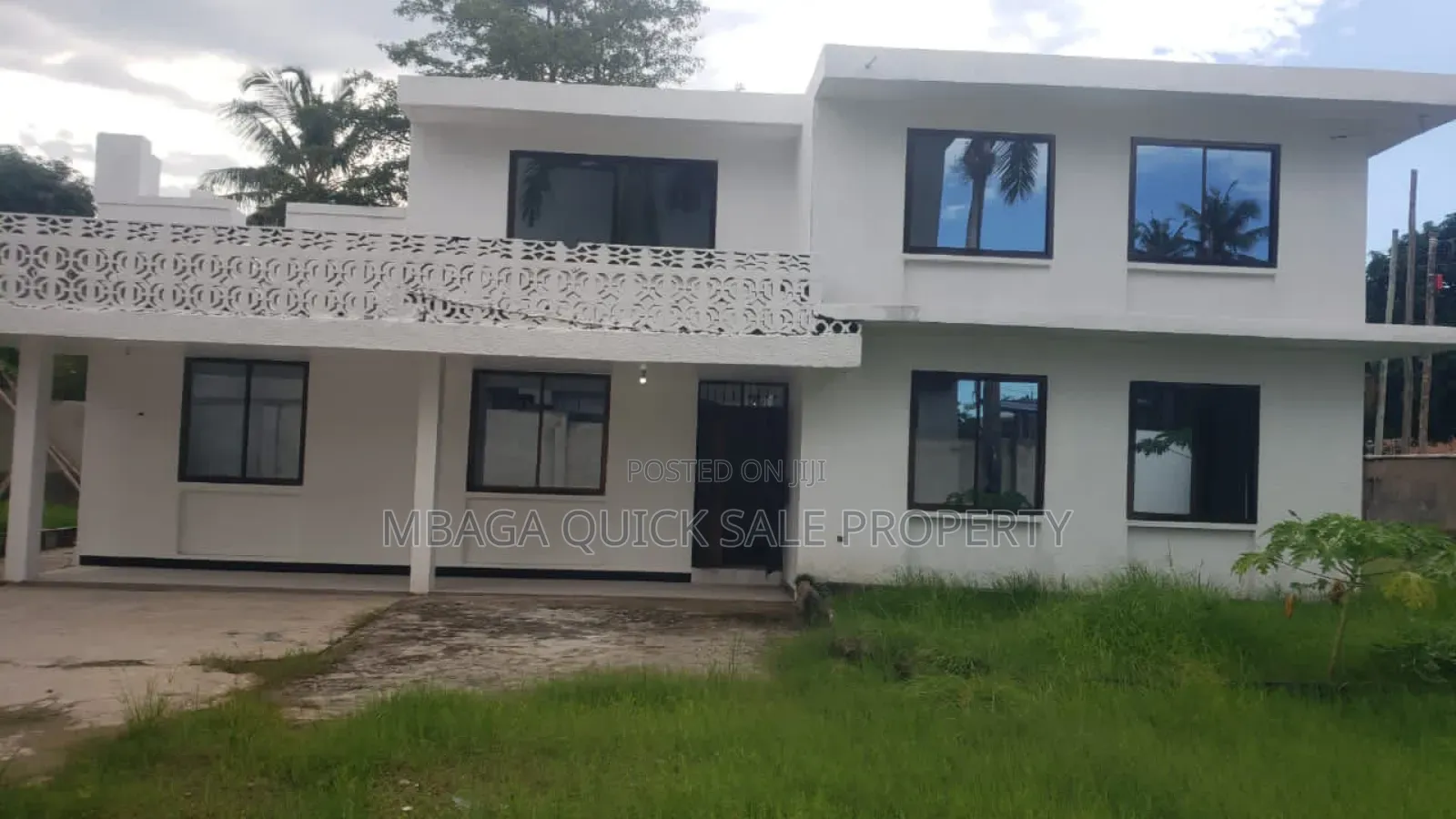Farm With 325 Acres Including Godowns, Fish Pond for Sale at Mkuranga in Kisiju