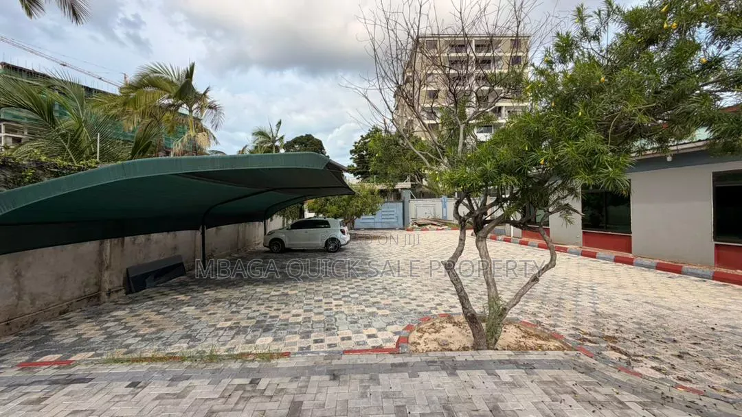 7bdrm House in Mikocheni for rent in Mikocheni