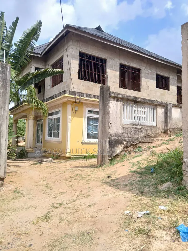 5bdrm House in Kimara, Kigamboni for sale in Kigamboni