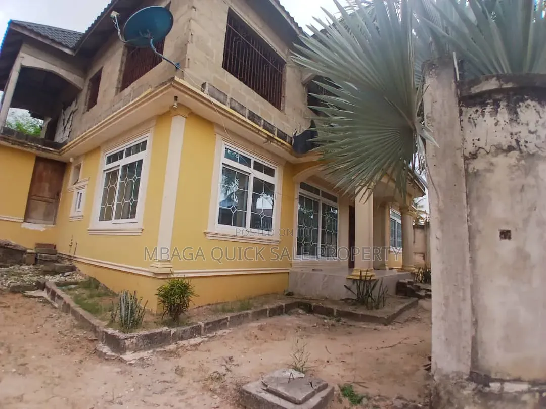 5bdrm House in Kimara, Kigamboni for sale in Kigamboni